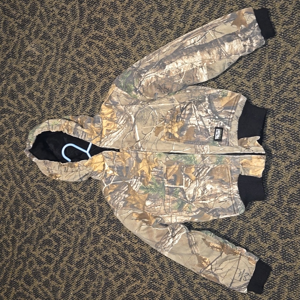 KIDS WALLS LEGEND CAMO INSULATED OUTDOOR REALTREE COAT MED 8-10